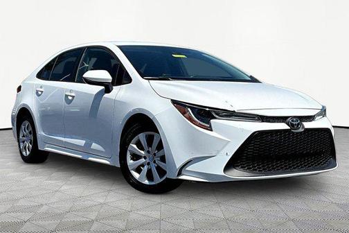 Super White 2020 Toyota Corolla LE