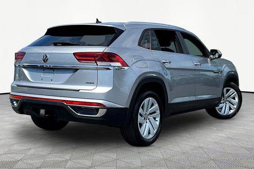 Silver Metallic 2023 Volkswagen Atlas Cross Sport 3.6L V6 SE w/Technology
