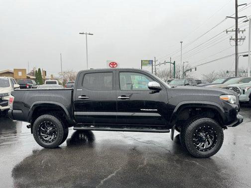 2017 Toyota Tacoma Limited