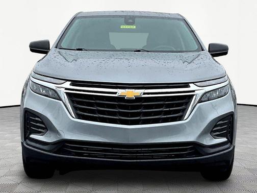 Sterling Gray Metallic 2024 Chevrolet Equinox LS