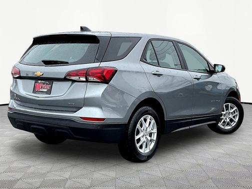 Sterling Gray Metallic 2024 Chevrolet Equinox LS
