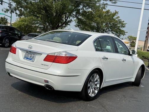 2011 Hyundai Genesis 3.8