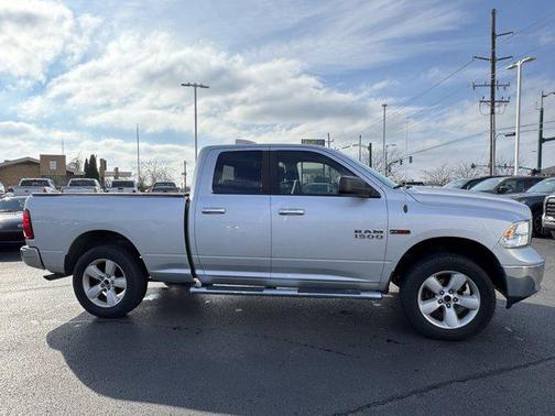 2016 RAM 1500 SLT