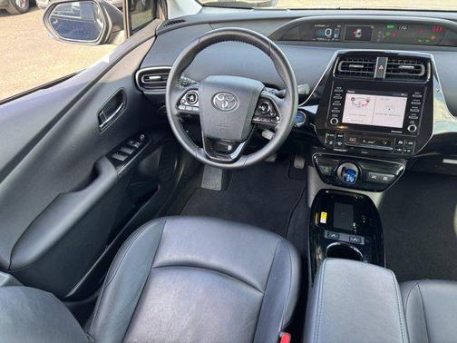 2022 Toyota Prius XLE