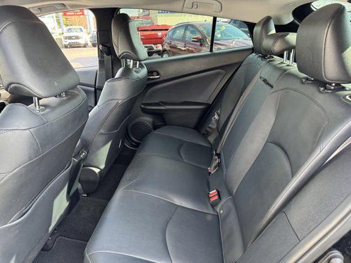 2022 Toyota Prius XLE