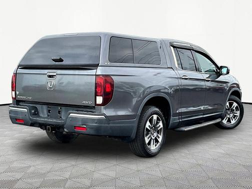 Modern Steel Metallic 2019 Honda Ridgeline RTL-E