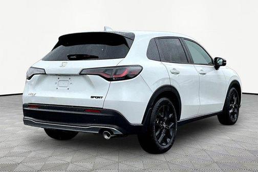 Platinum White Pearl 2024 Honda HR-V Sport