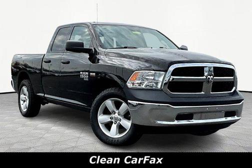 2019 RAM 1500 SLT