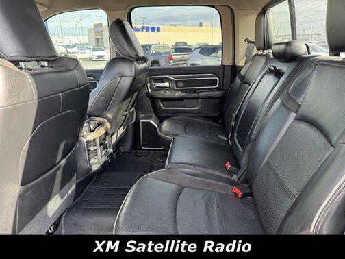 2019 RAM 2500 Laramie Crew Cab 4x4 6'4' Box