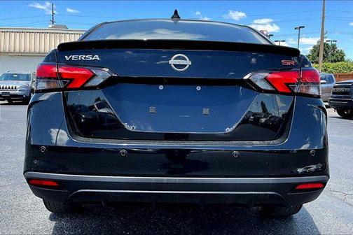 Super Black 2024 Nissan Versa 1.6 S