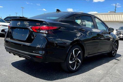 Super Black 2024 Nissan Versa 1.6 S