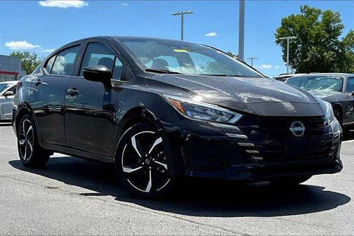 Super Black 2024 Nissan Versa 1.6 S