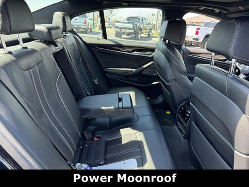 Carbon Black Metallic 2022 BMW M550 i Xdrive