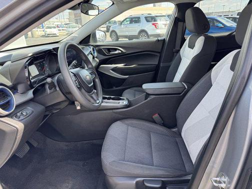 Sterling Gray Metallic 2024 Chevrolet Trax LS