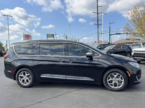 2019 Chrysler Pacifica Limited