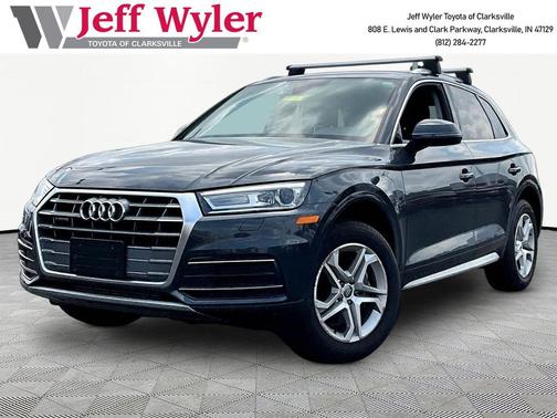 Manhattan Gray Metallic 2019 Audi Q5 Premium
