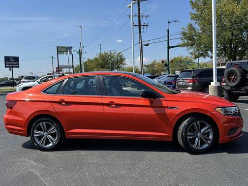 2021 Volkswagen Jetta 1.4T R-Line