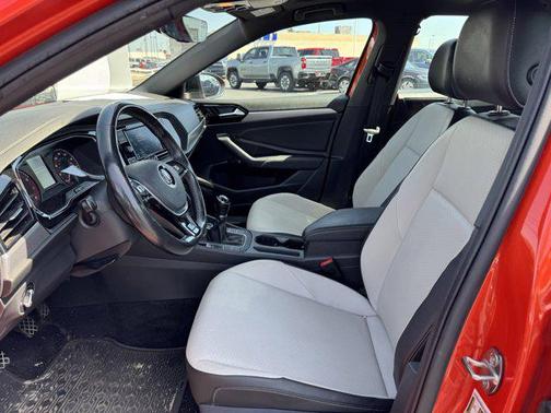 2021 Volkswagen Jetta 1.4T R-Line