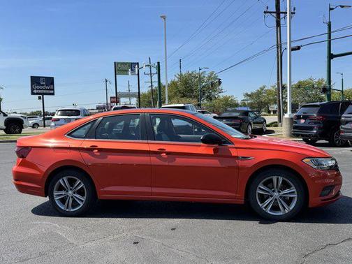 2021 Volkswagen Jetta 1.4T R-Line