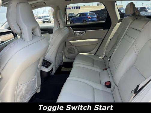 2018 Volvo V90 Cross Country T5