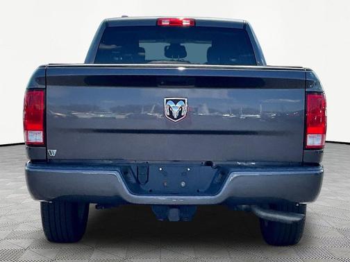 Granite Crystal Metallic Clearcoat 2019 RAM 1500 Express