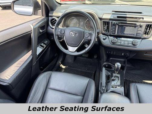 2017 Toyota RAV4 SE