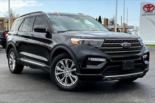 Agate Black Metallic 2021 Ford Explorer XLT