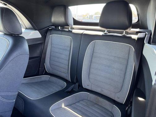 2016 Volkswagen Beetle 1.8T Denim