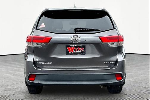 Predawn Gray Mica 2019 Toyota Highlander XLE
