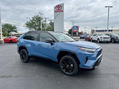 2025 Toyota RAV4 Hybrid SE