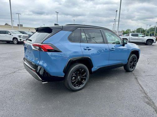 2025 Toyota RAV4 Hybrid SE