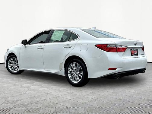 Starfire Pearl 2015 Lexus ES 350 Base