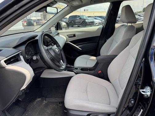 2025 Toyota Corolla Cross LE