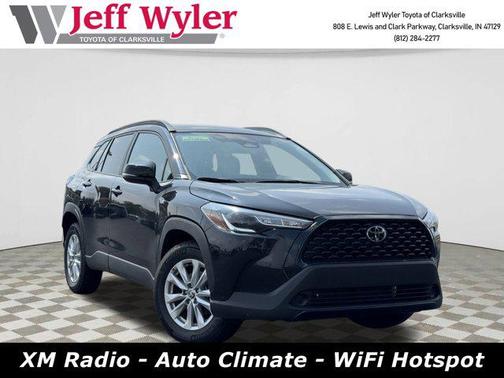 2025 Toyota Corolla Cross LE