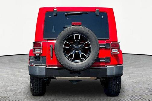 Firecracker Red Clearcoat 2018 Jeep Wrangler JK Unlimited Altitude