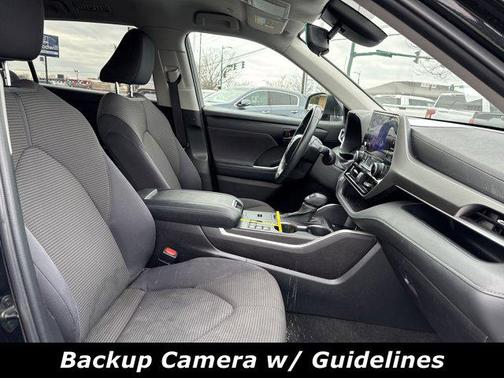 2023 Toyota Highlander LE