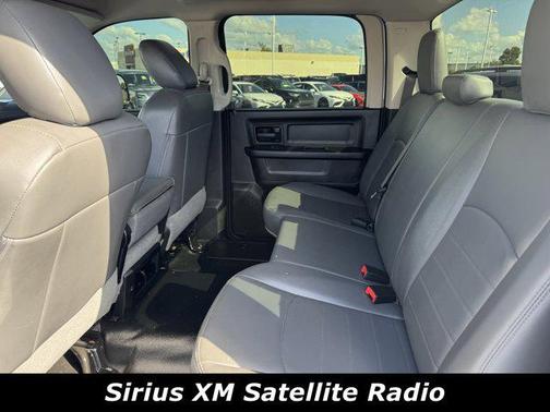 2018 RAM 2500 Tradesman Crew Cab 4x4 6'4' Box