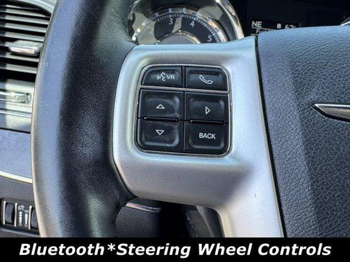 2016 Chrysler Town & Country Touring