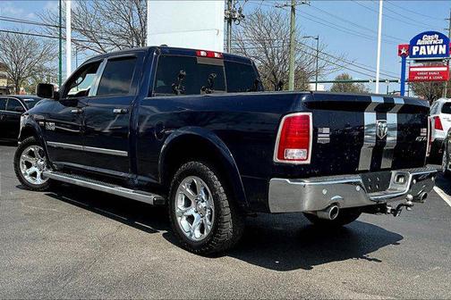 True Blue Pearlcoat 2017 RAM 1500 Laramie