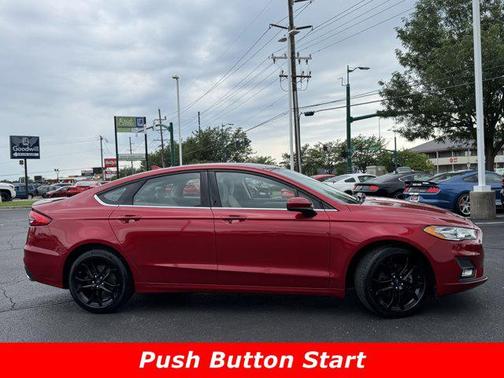 2020 Ford Fusion SE