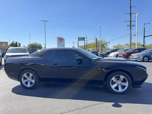 2021 Dodge Challenger SXT