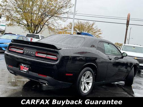 2021 Dodge Challenger SXT