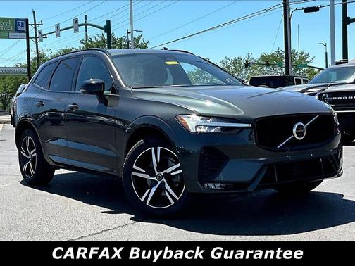 Thunder Grey Metallic 2022 Volvo XC60 B5 R-Design