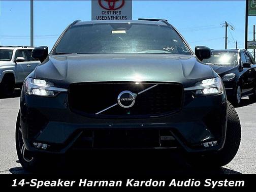 Thunder Grey Metallic 2022 Volvo XC60 B5 R-Design