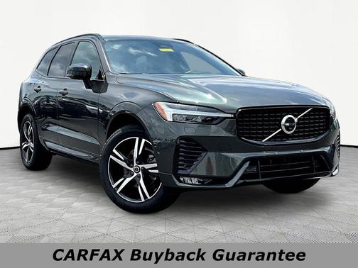 Thunder Grey Metallic 2022 Volvo XC60 B5 R-Design