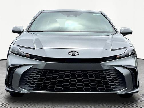 01l5 2026 Toyota Camry SE