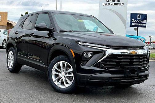 Mosaic Black Metallic 2024 Chevrolet Trailblazer LS