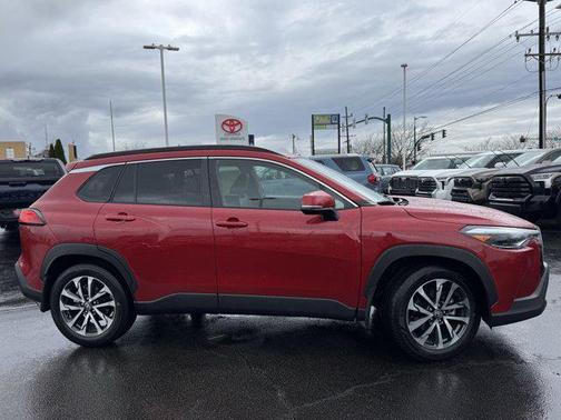 2023 Toyota Corolla Cross XLE
