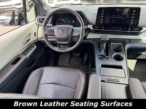 2023 Toyota Sienna Platinum