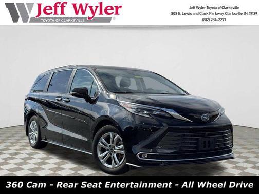 2023 Toyota Sienna Platinum
